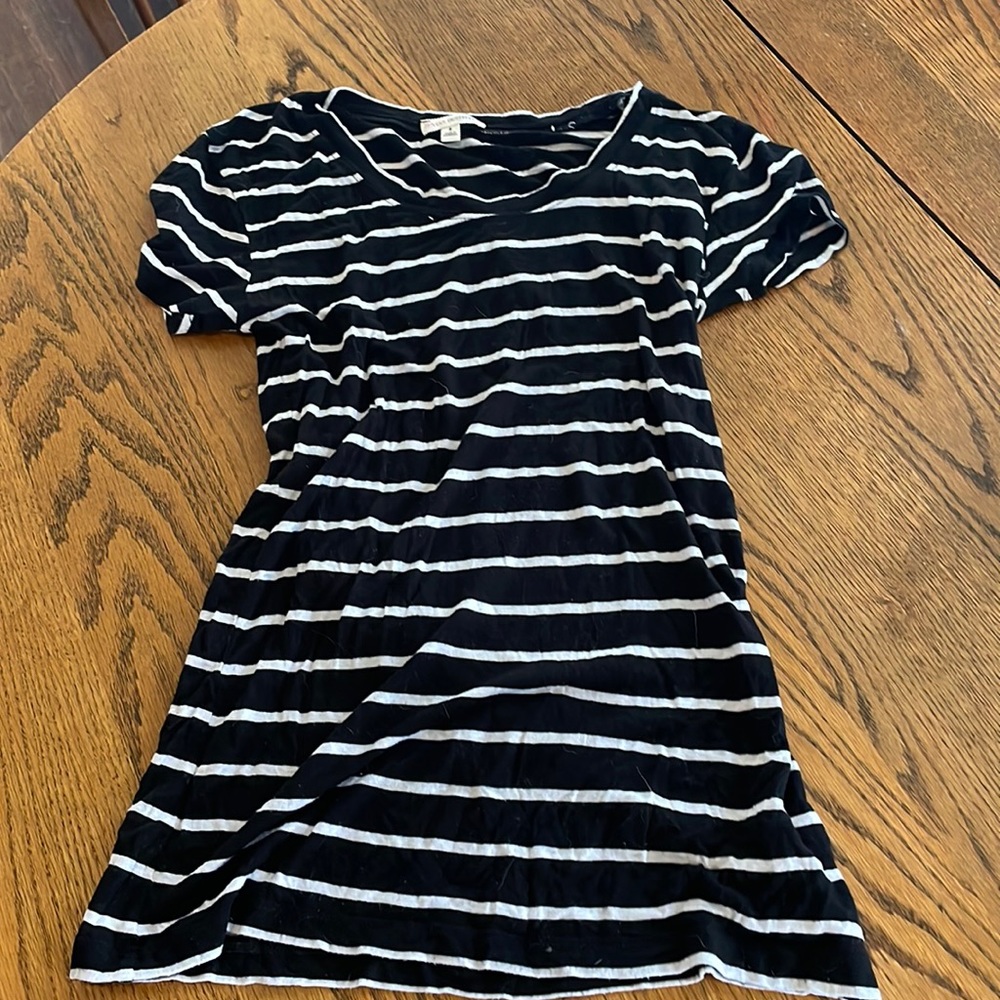 Black and white striped T-shirt size small brand ZENANA OUFITTERS